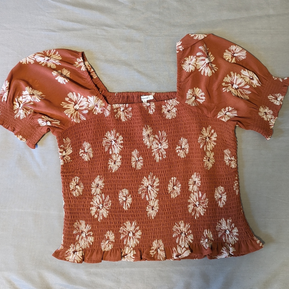 Madewell Georgette Lucie Puff-Sleeve Smoked Bodice Top in Moody Blooms, Large